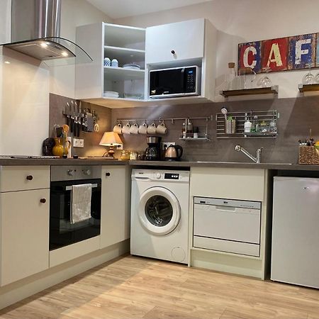 Fantastic Ground Floor Apartment Opposite Thermes Bagneres-de-Luchon Екстер'єр фото
