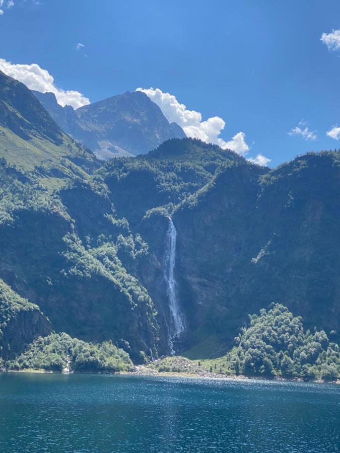 Fantastic Ground Floor Apartment Opposite Thermes Bagneres-de-Luchon Екстер'єр фото